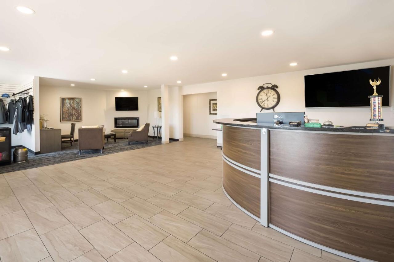 Surestay Hotel By Best Western Thomson Εξωτερικό φωτογραφία