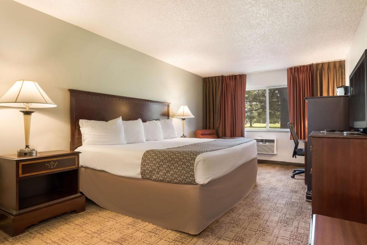 Surestay Hotel By Best Western Thomson Εξωτερικό φωτογραφία